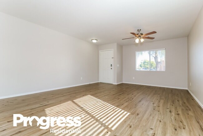 Building Photo - 1308 S 226th Dr