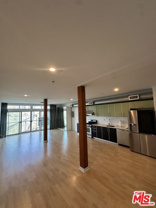 Foto del edificio - 4215 Glencoe Ave