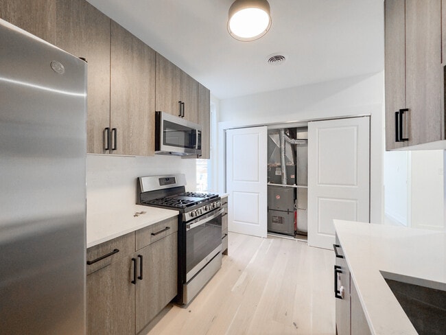 Foto del edificio - 2131 N Bingham St