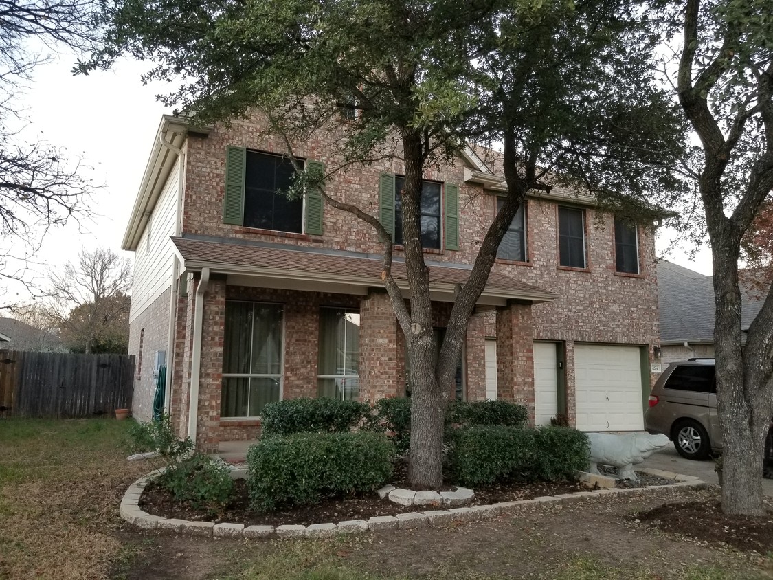 Foto principal - 4204 N Summercrest Loop