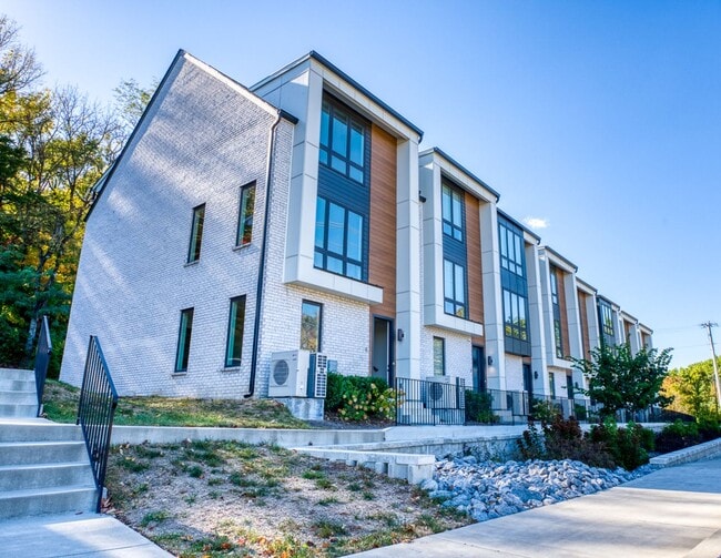 Photo - 3746 Central Pike, Unit 8, Hermitage, TN 37076 House