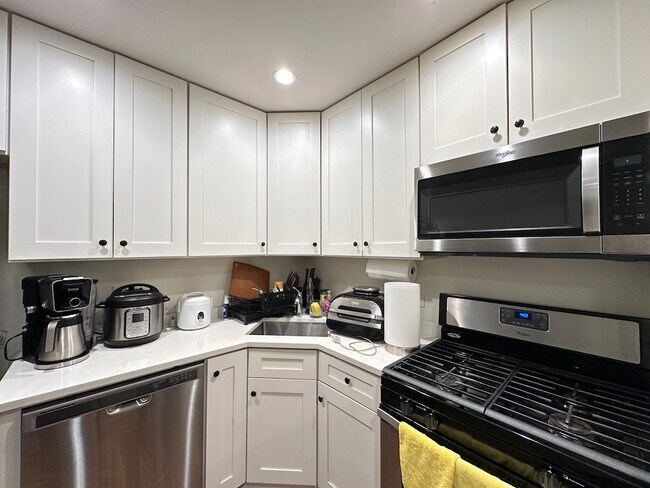 Foto del edificio - 3940 N Pulaski Rd