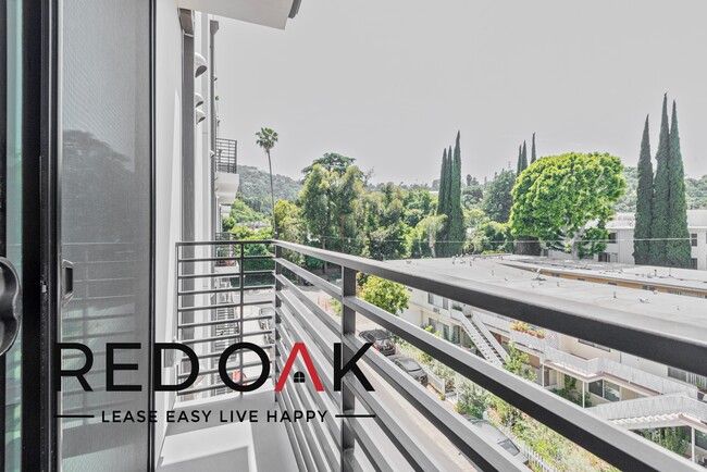 Building Photo - ~1 Month FREE~ Breathtaking Two Bedroom wi...