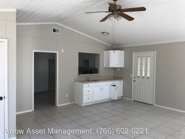 Building Photo - 3 br, 2 bath House - 1279 Temple Heights D...