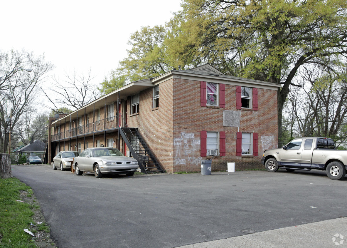 Primary Photo - Richmond Place