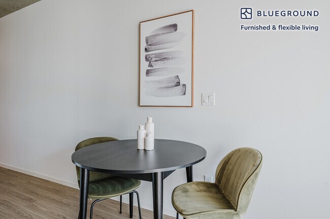 Foto del edificio - 225 N Elizabeth St