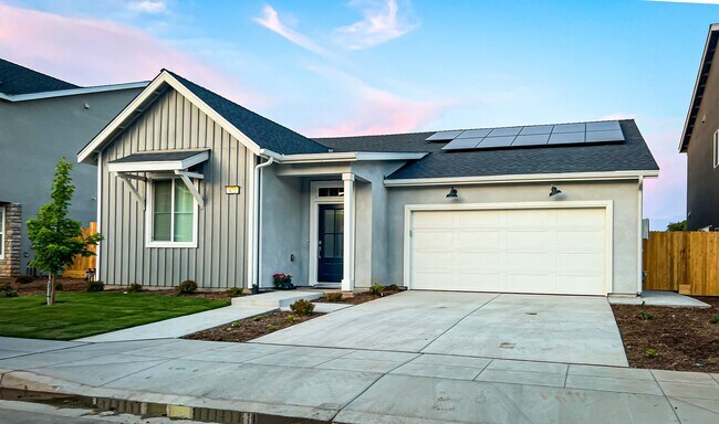 Foto del edificio - Beautiful 3-Bed, 2-Bath Lennar Home in Daf...