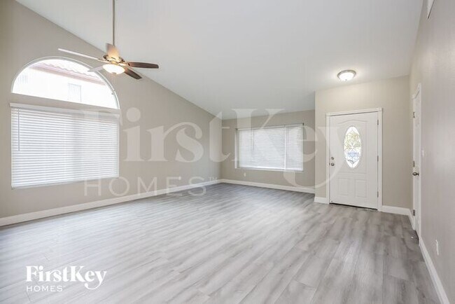 Building Photo - 1317 Grey Hunter Dr
