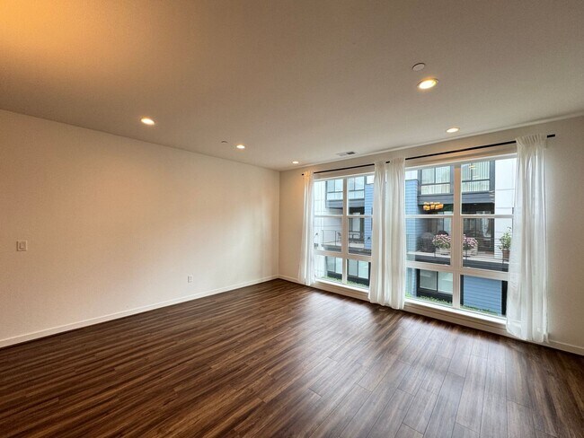Foto del edificio - Luxury townhouse for rent