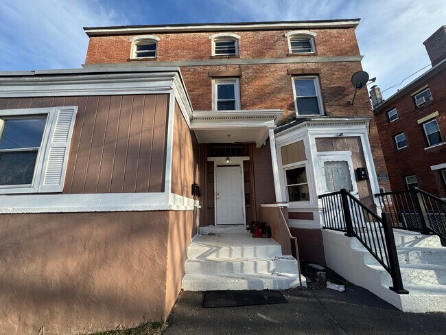 Foto del edificio - 86 Edwards St