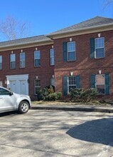 Building Photo - 3889 Red Cardinal Dr NE