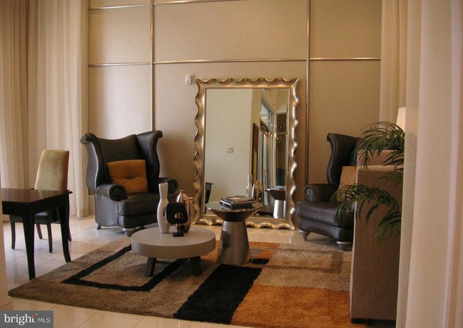 Foto del edificio - 309 Holland Ln