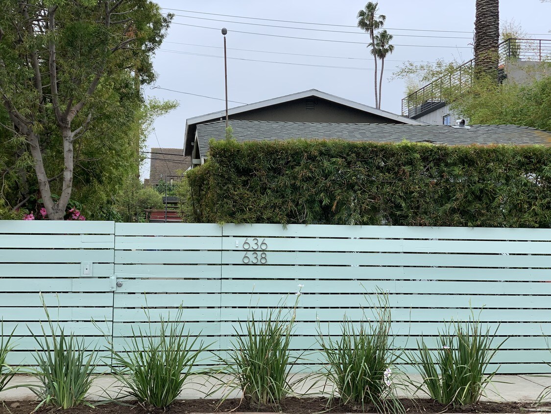638 Brooks Ave Venice CA - 638 Brooks Ave