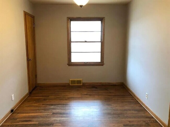 Foto del edificio - 336 Beverly Dr