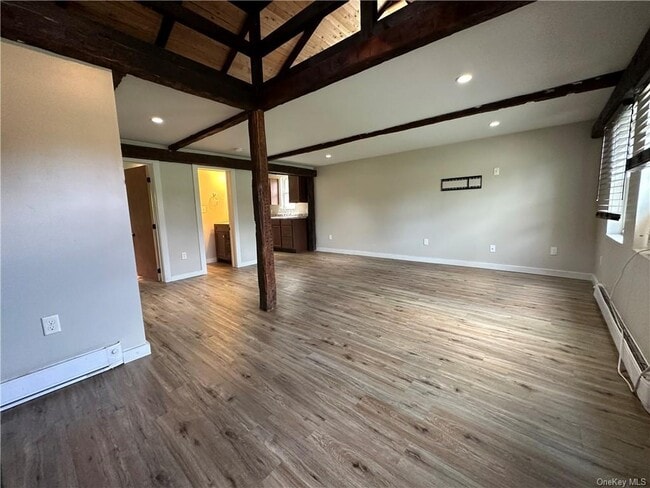 Building Photo - 76 Carpenter Rd