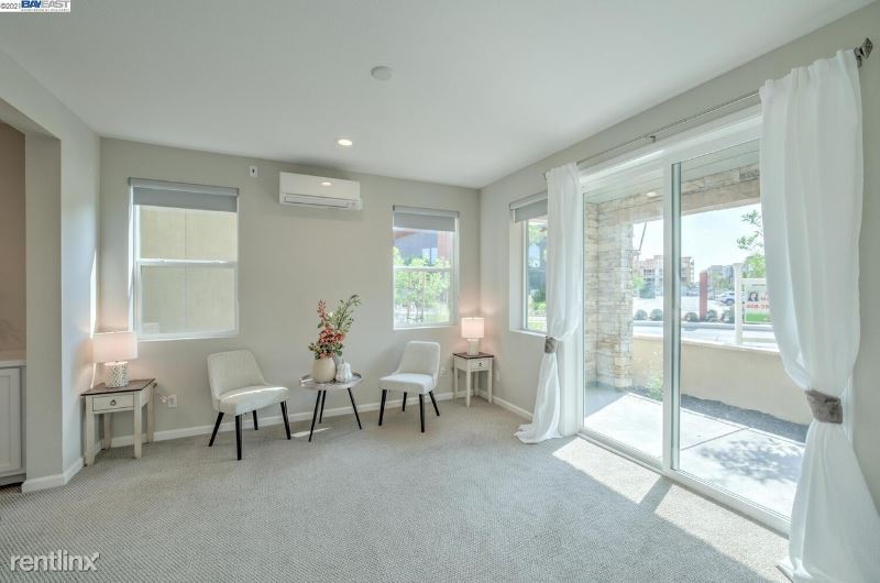 Primary Photo - 1 br, 1 bath House - 5782 Sterling St