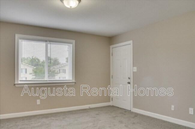 Foto del edificio - 4014-D Wheeler Woods Road