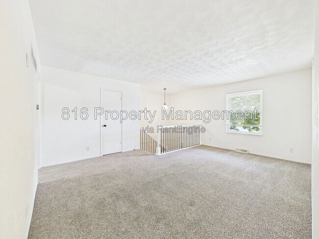 Foto del edificio - 2835 Tepee Ave