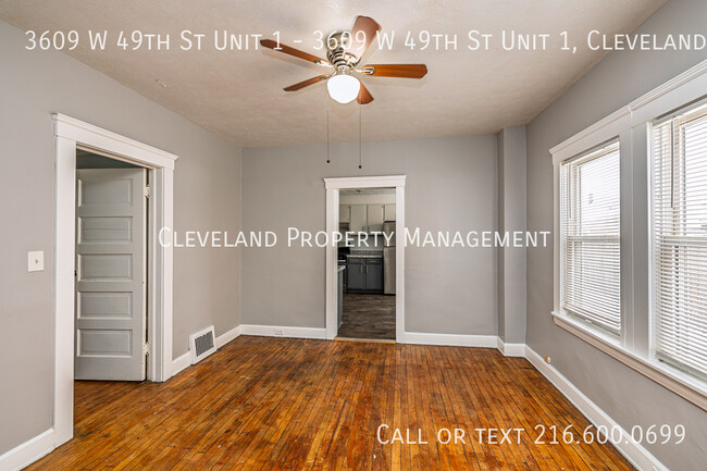 Building Photo - Renovated West Cleveland Duplex