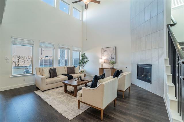 Building Photo - 1404 Huckleberry St