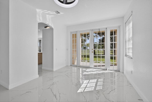 Building Photo - 2089 Reston Cir