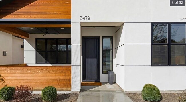 Foto del edificio - 2472 N Birchgrove Ln