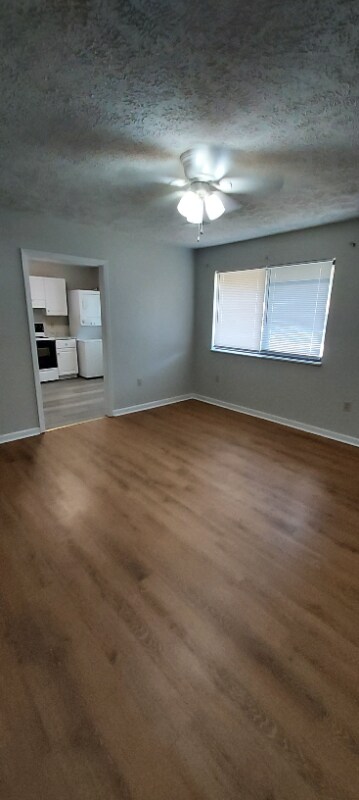 Building Photo - 1267 Sandy Bottom Cir