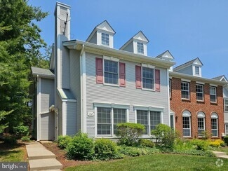 Building Photo - 132 Shrewsbury Ct