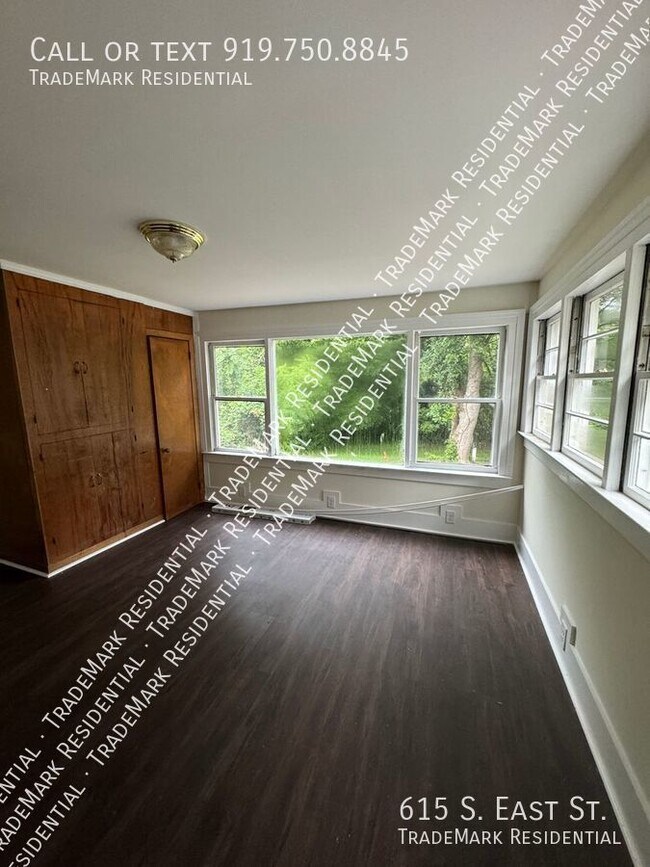 Foto del edificio - Beautiful and Historic 1920's 2BR/2BA Hous...