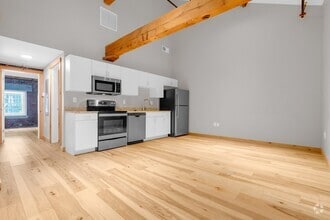 Building Photo - 58 13th St