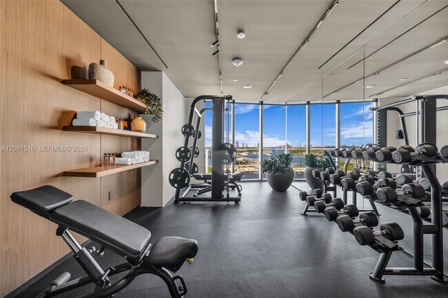 Foto del edificio - 1400 Biscayne Blvd
