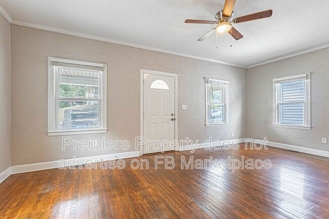 Building Photo - 239 S Mill St