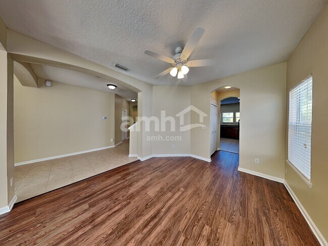 Foto del edificio - 729 Porto Cristo Ave