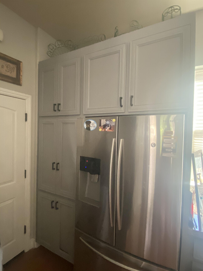 Foto del edificio - 7240 Orchard Cir