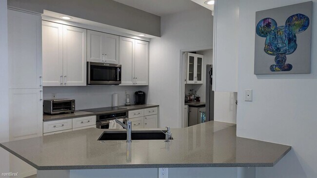 Foto del edificio - 2 br, 2 bath Condo - 801 S Olive Ave Unit ...