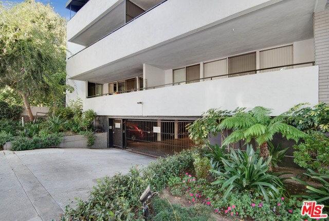 Foto principal - 850 N Kings Rd