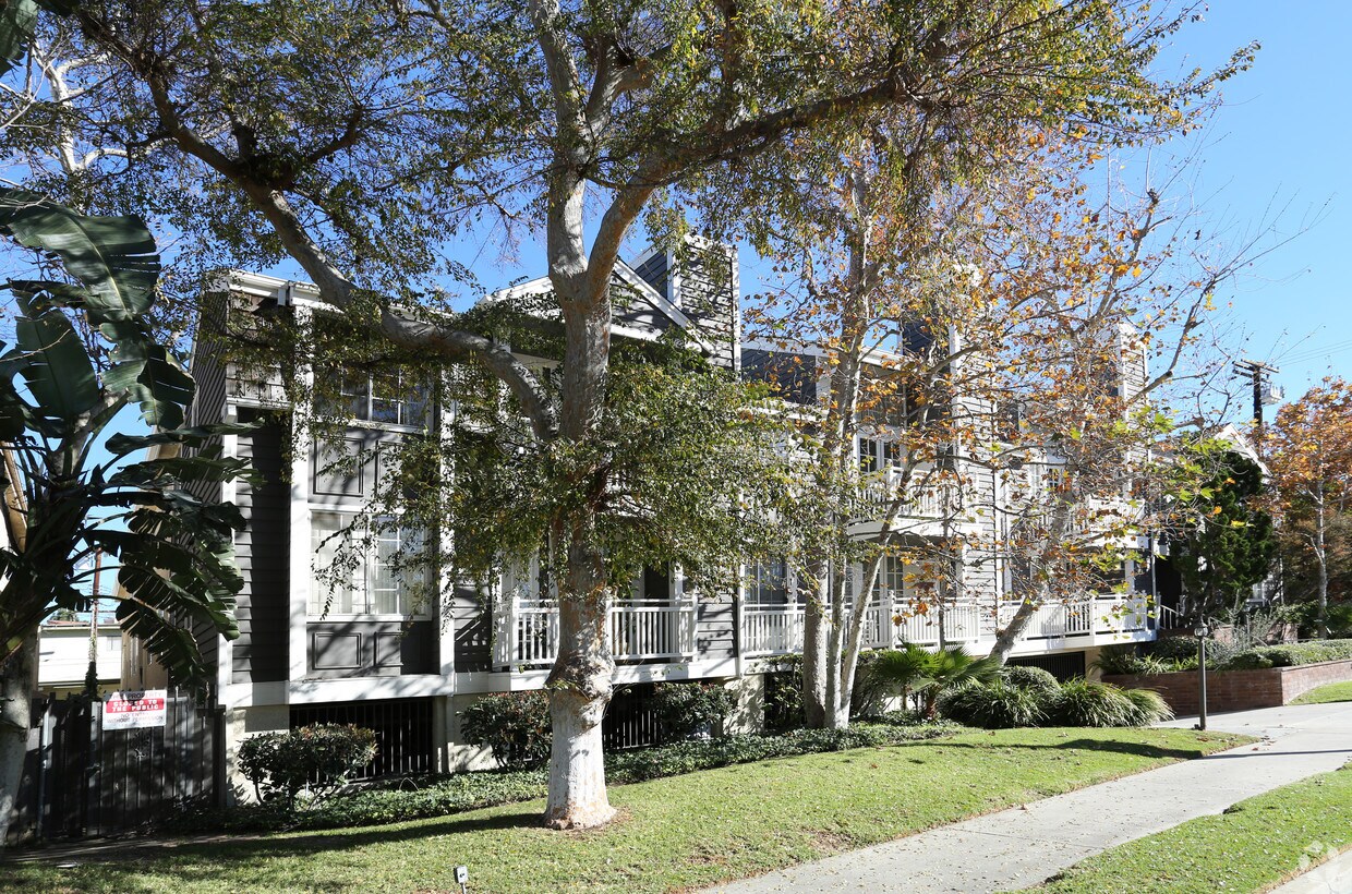 9853 Tabor St - 9853 Tabor