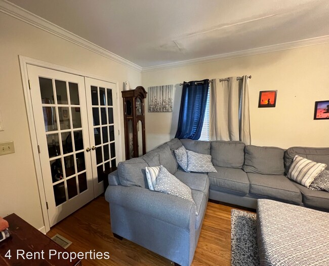 Foto del edificio - 3 br, 2 bath House - 112 Lawn St