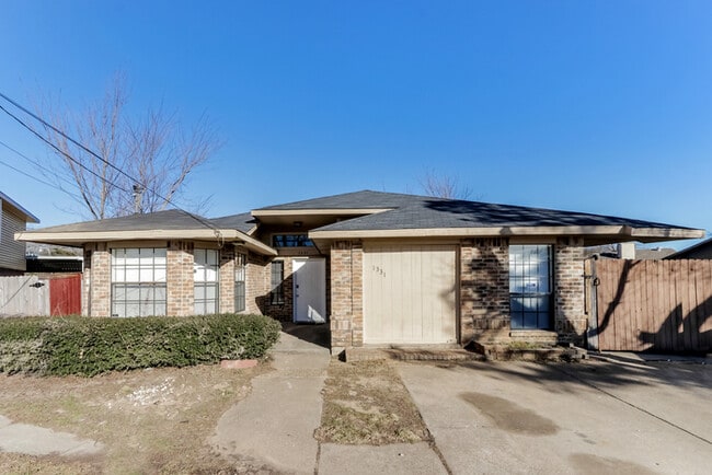 Building Photo - 1331 Glencliff Ct