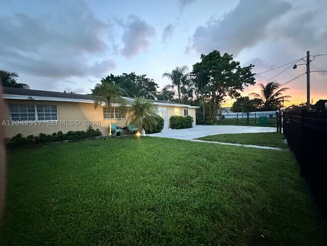 Building Photo - 1270 NW 111th St