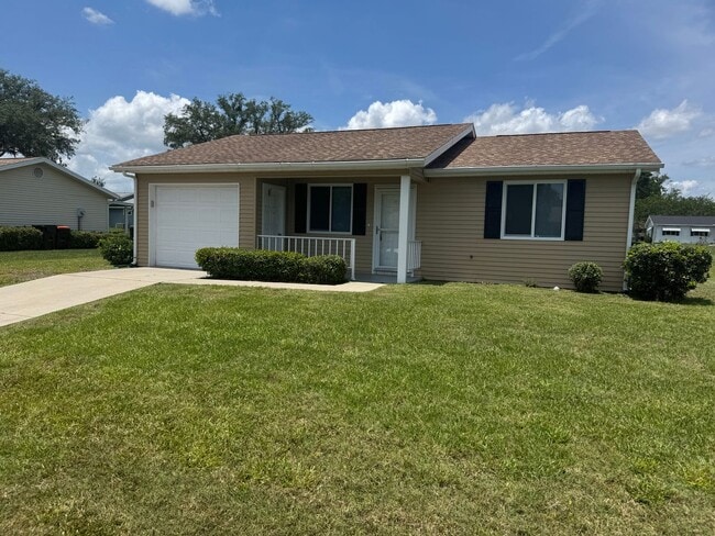 Foto del edificio - Charming 2/1 Home in Oak Run 55+ Community...