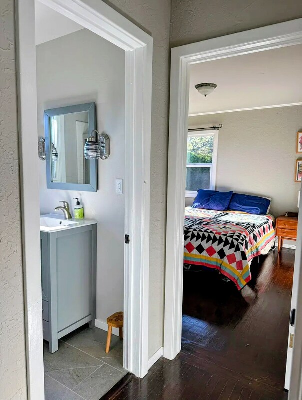 Foto del edificio - 2732 Village Side Dr