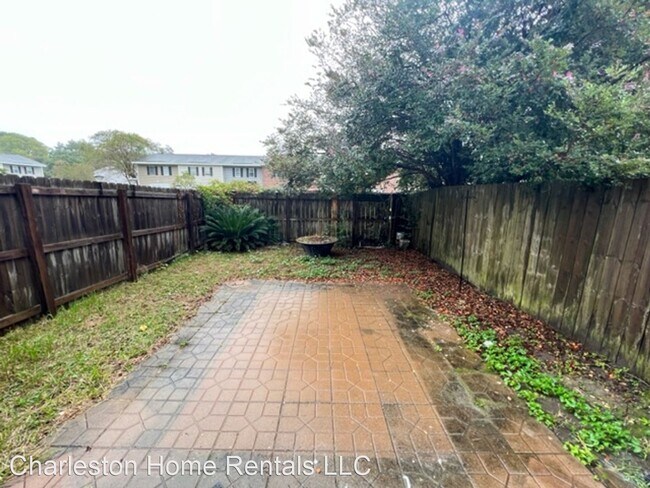 Building Photo - 3 br, 2.5 bath House - 117 Heritage Cir