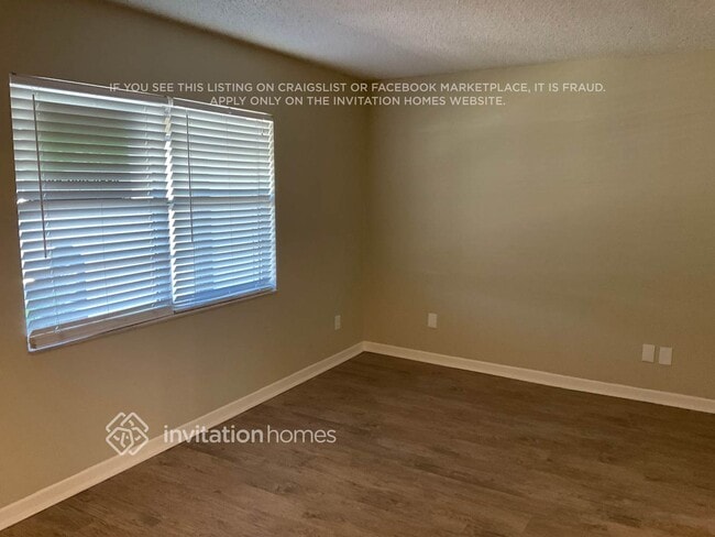 Foto del edificio - 409 S Hawthorn Cir