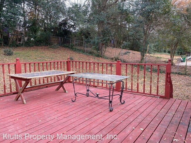 Building Photo - 3 br, 1 bath House - 6709 Woodstream Drive