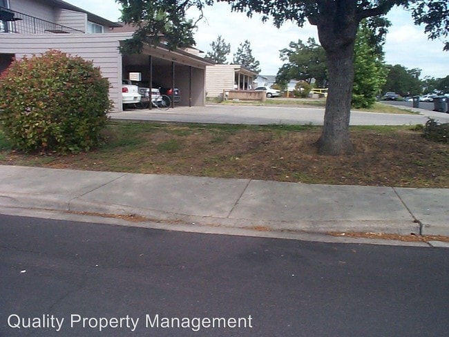 Building Photo - 1849 N Keene Way Dr