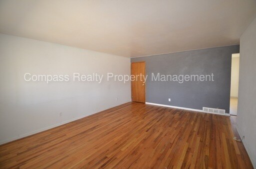 Building Photo - 13683 E Nevada Pl