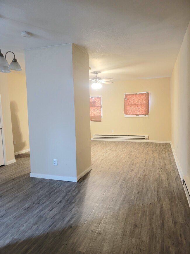 Building Photo - 714 N 11th St