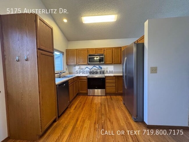 Foto del edificio - 5175 Austerlitz Dr