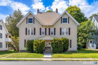 Building Photo - 39 Goodwin St